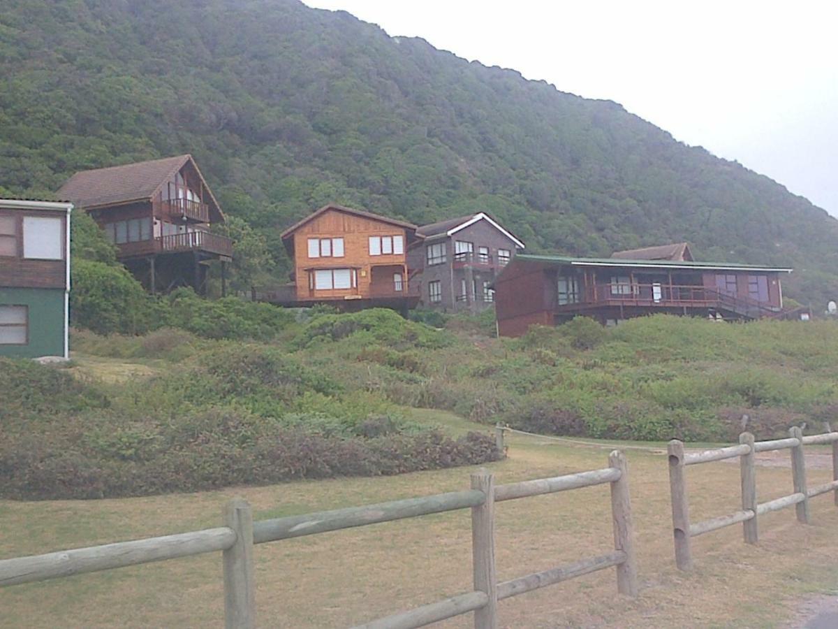 Dis Al Villa Oubosrand Exteriör bild